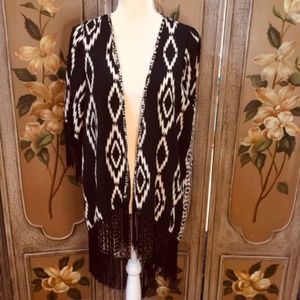 RUMORS black and white shrug Size Small